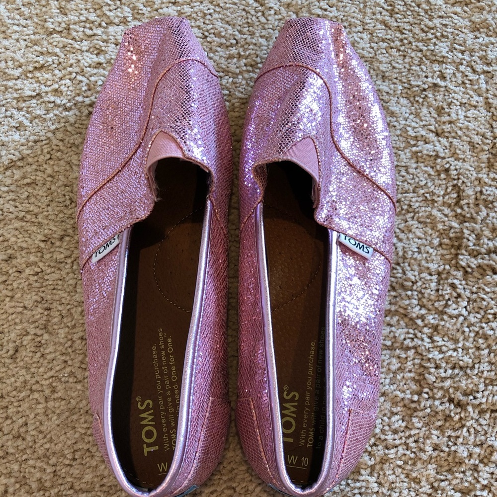 Pink sparkly Toms